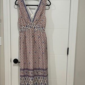 XiRENA Geometric Patterned Maxi Dress in Blue and Red